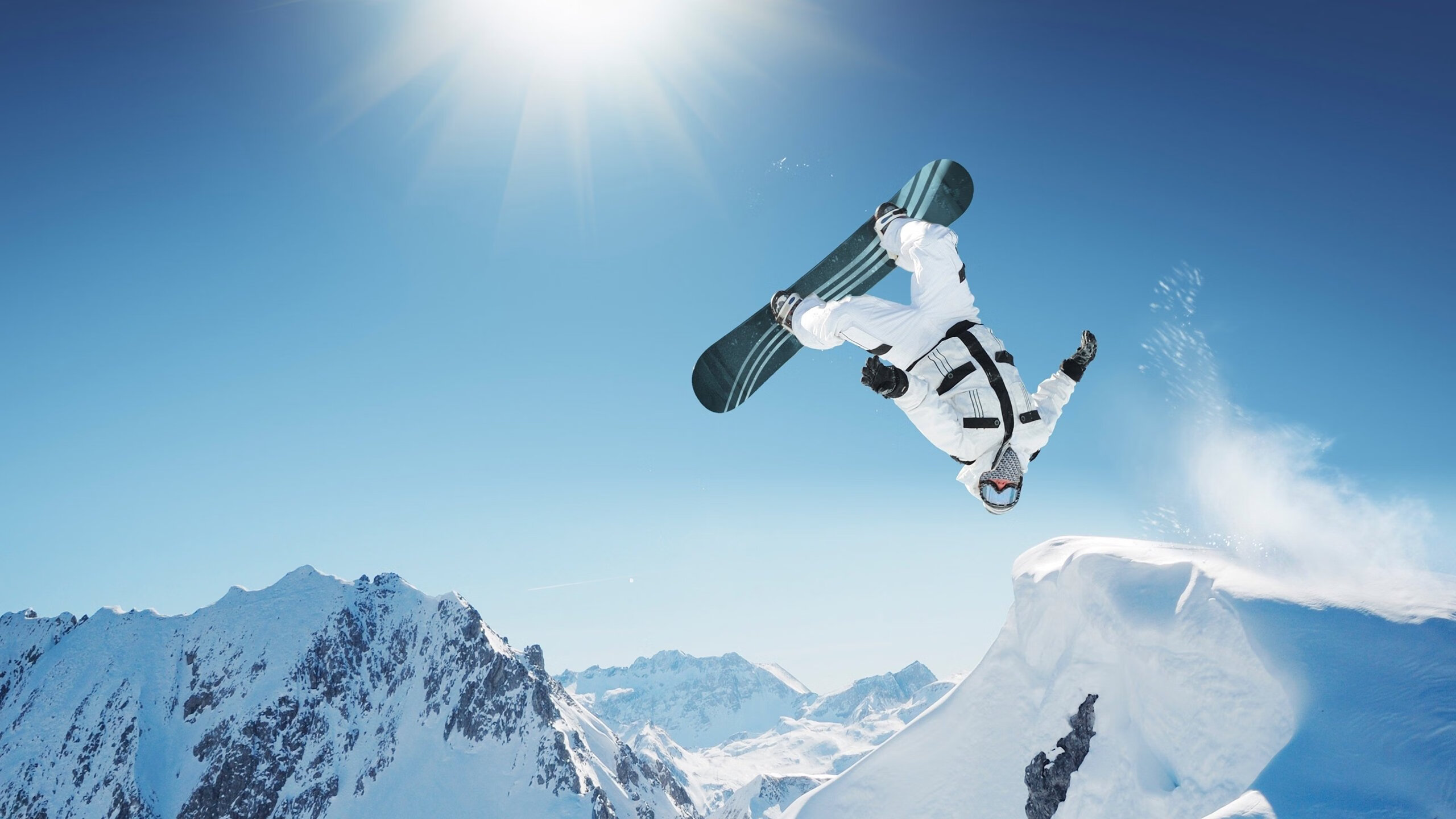 纳达尔关键破发点制胜 鏖战五盘晋级法网半决赛