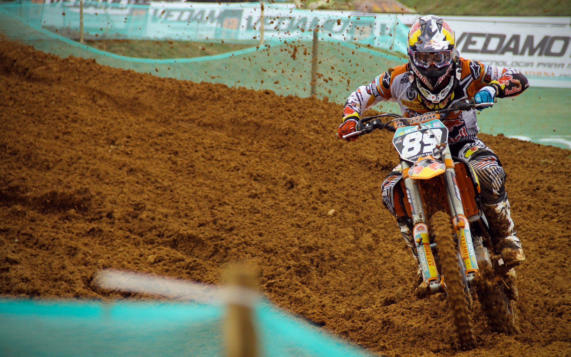 攀岩新星闪耀国际赛场,中国选手勇夺世界杯分站赛冠军